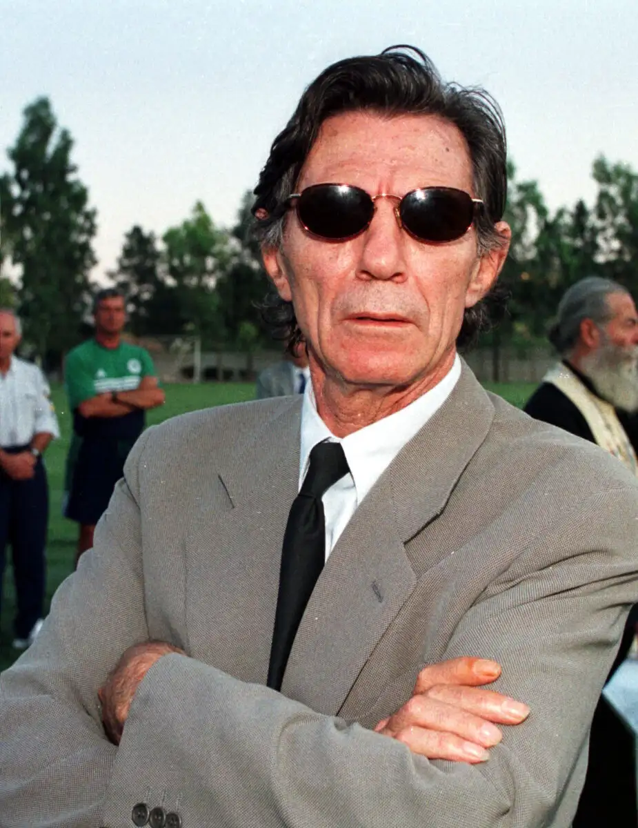 Ο Νίνο αποχαιρετά τον Γιώργο Βαρδινογιάννη - Δείτε τη φωτογραφία 3 giorgos vardinogianis eurokinissi 925x1200 1