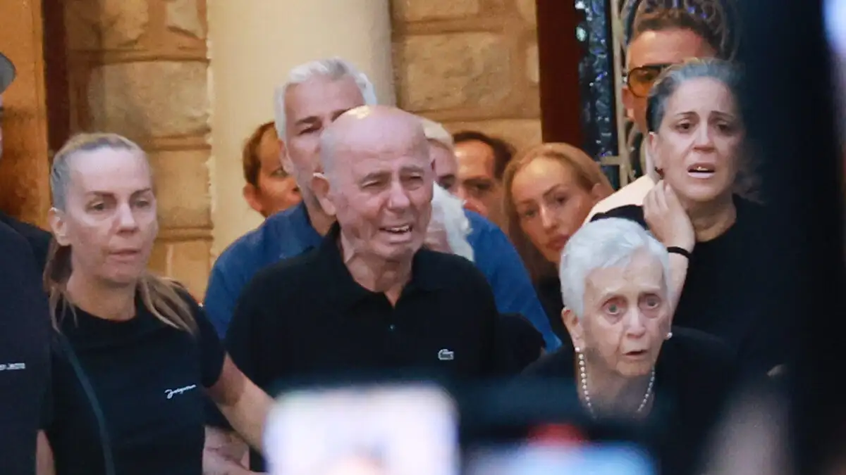 Ο καρκίνος «χτύπησε» την οικογένεια Μαζωνάκη: Ο Γολγοθάς που περνάνε μετά τον θάνατό του – Ποιος δίνει μάχη με το «τέρας» 1 mazonakis1212 1200x675 1