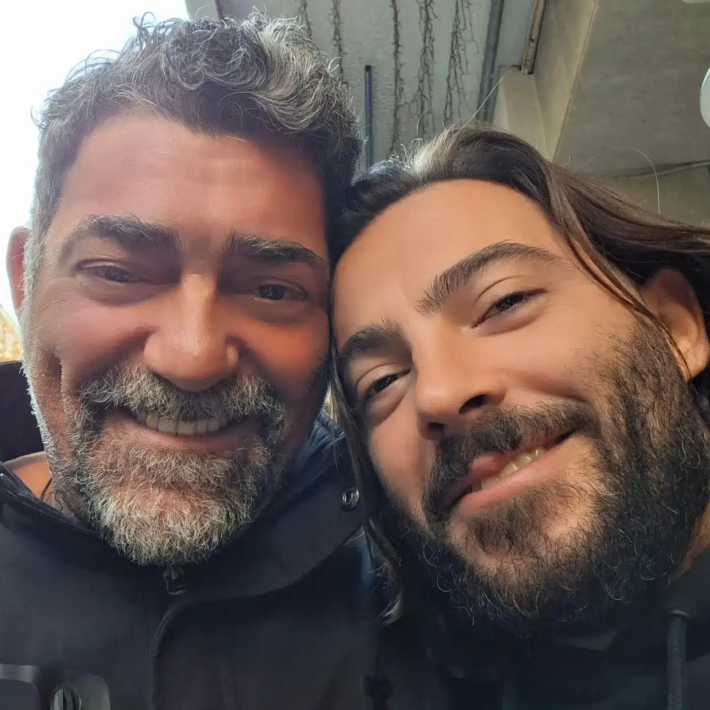 Δε θα πιστέψετε τίνος Έλληνα πρωταγωνιστή είναι γιος ο νεαρός 1 mixalis iatropoulos me gio