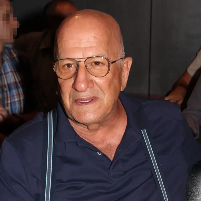 Παραμένει διασωληνωμένος στη ΜΕΘ o Αντώνης Πανούτσος - H κατάσταση της υγείας του 2 panoutsos ndp 768x768 1