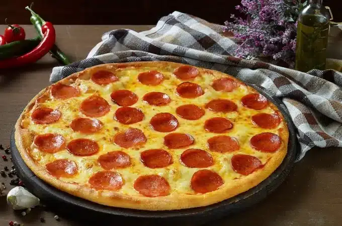 Χαμός με την Pizza Fan: Σε κρυφό δωμάτιο, μέσα σε κρύπτη βρήκαν τα 500.000 ευρώ 3 pizza fan.png