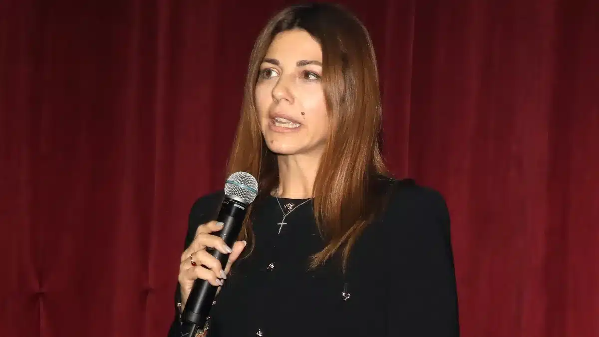 Βόμβα Χαριτάτου για τη Σοφία Ζαχαράκη: «Να ζητήσει συγγνώμη ή να παραιτηθεί» 1 sofia