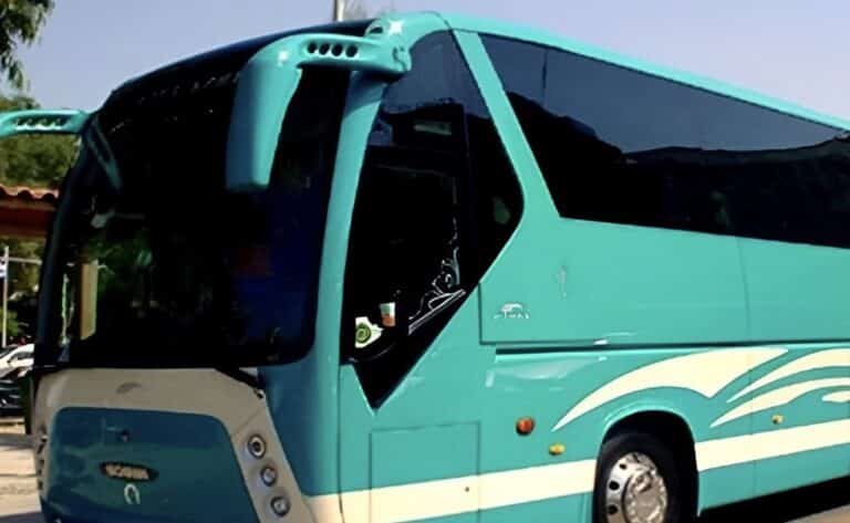 Tραγωδία: Πέθανε ξαφνικά οδηγός λεωφορείου των ΚΤΕΛ – Έπαθε καρδιακό ενώ ήταν στο τιμόνι