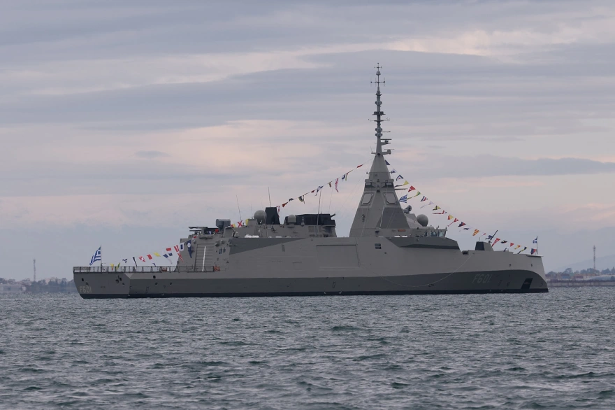 Συγκινεί ο πιλότος του μαχητικού F16 της ομάδας «ΖΕΥΣ» για την 28η Οκτωβρίου - Τι είπε για τους Έλληνες και την Ελλάδα 21 stratiotiki parelasi 17